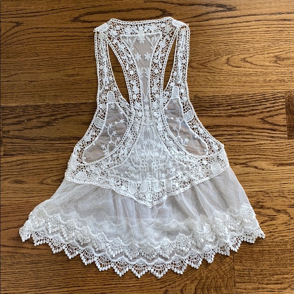 Pool/beach top - Picture 4 of 4